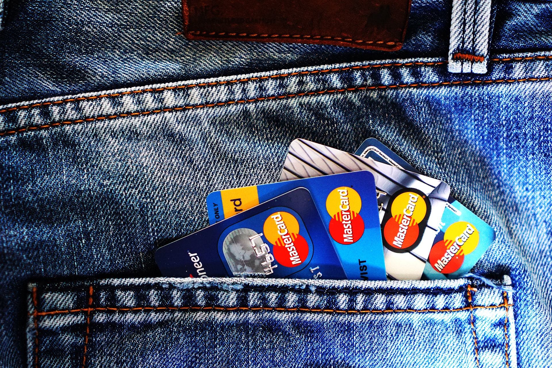 pexels-pixabay-164571 credit cards